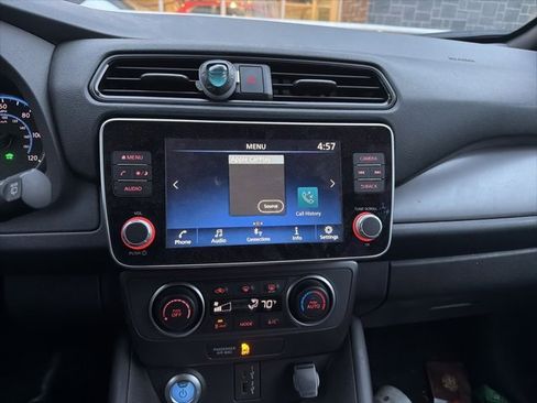 Used 2023 Nissan Leaf S image 4