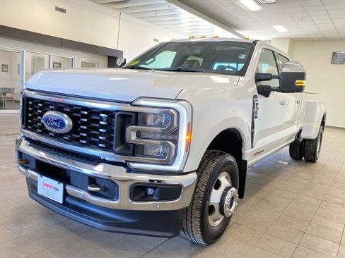 Used 2024 Ford F350 Lariat w/ Lariat Ultimate Package image 4