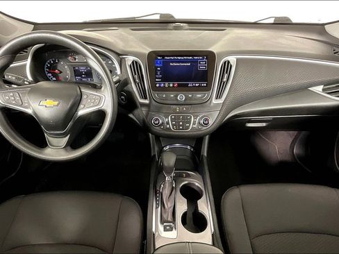 Used 2024 Chevrolet Malibu LT image 21