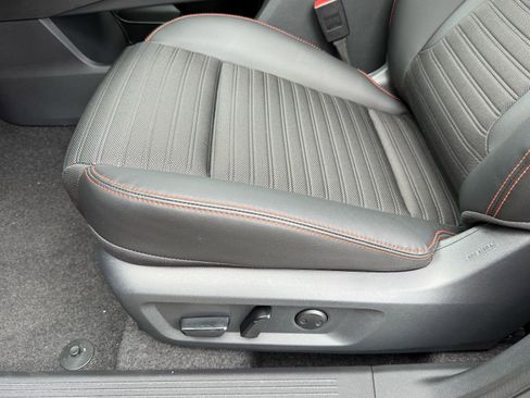 New 2026 Nissan Rogue SV image 31