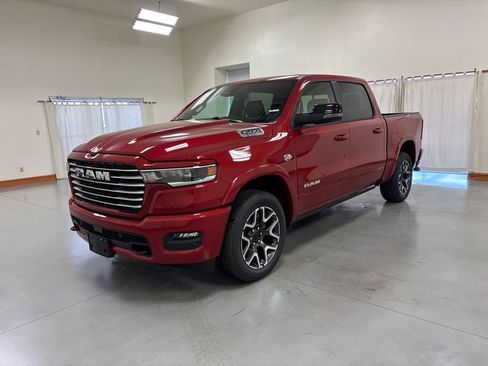 New 2026 RAM 1500 Laramie AWD/4WD image 4