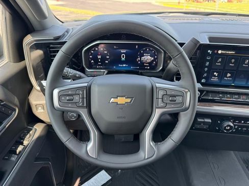 New 2026 Chevrolet Silverado 1500 LT image 7