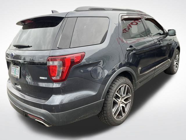 Used 2017 Ford Explorer Sport w/ Equipment Group 401A AWD/4WD image 8
