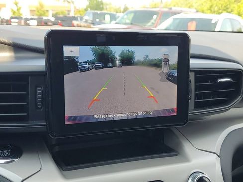 Certified 2024 Ford Explorer XLT AWD/4WD image 29