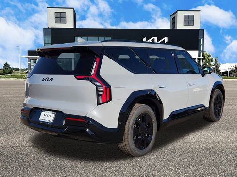 New 2026 Kia EV9 Land w/ Nightfall Edition Package AWD/4WD image 5