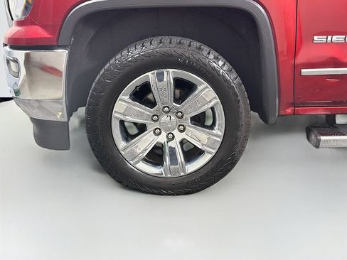 Used 2018 GMC Sierra 1500 SLT AWD/4WD image 31