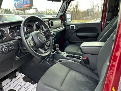Used 2021 Jeep Wrangler Unlimited Sport AWD/4WD image 11