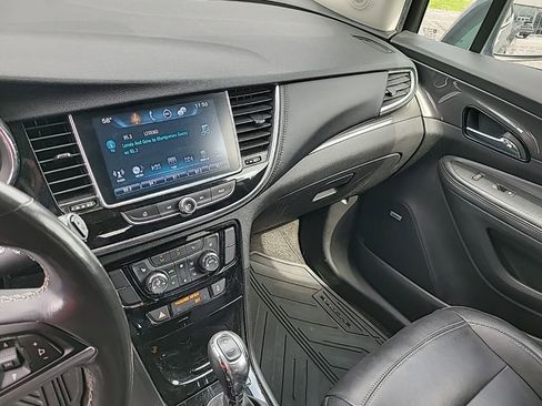 Used 2017 Buick Encore Essence image 9