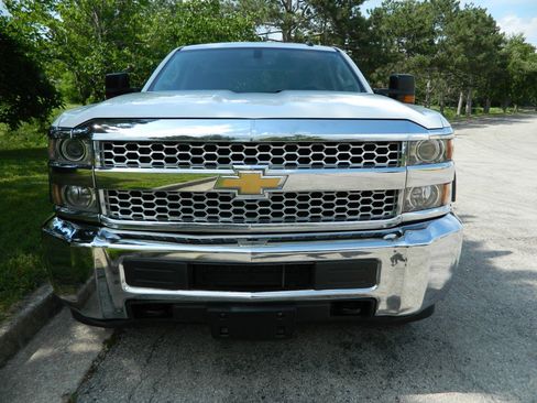 Used 2019 Chevrolet Silverado 2500 W/T w/ WT Convenience Package RWD image 2