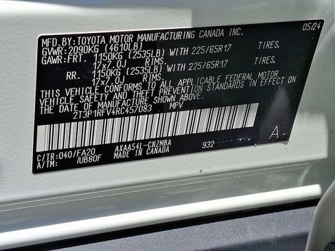 Used 2024 Toyota RAV4 XLE AWD/4WD image 25