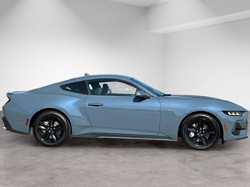 Used 2024 Ford Mustang GT RWD image 8