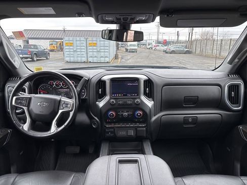 Used 2021 Chevrolet Silverado 1500 LT Trail Boss w/ Convenience Package II image 12