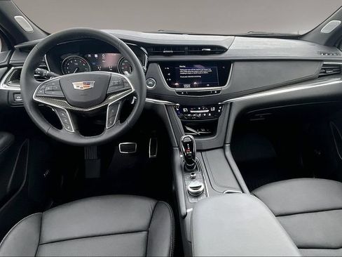 New 2026 Cadillac XT5 Sportv w/ LPO, Floor Liner Package AWD/4WD image 5