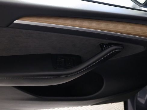 Used 2023 Tesla Model Y Long Range image 16