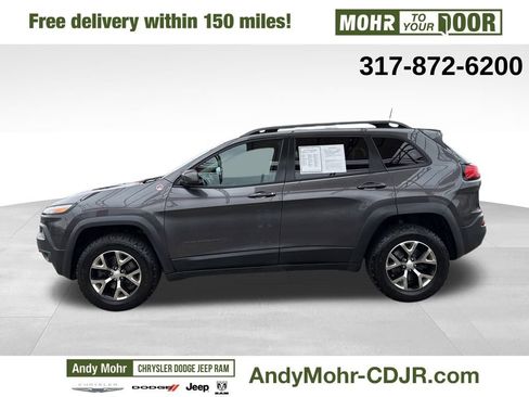 Used 2018 Jeep Cherokee Trailhawk w/ Cold Weather Group image 4