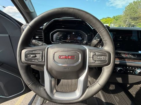 Certified 2023 GMC Sierra 1500 Elevation w/ LPO, Elevation Black Package AWD/4WD image 16