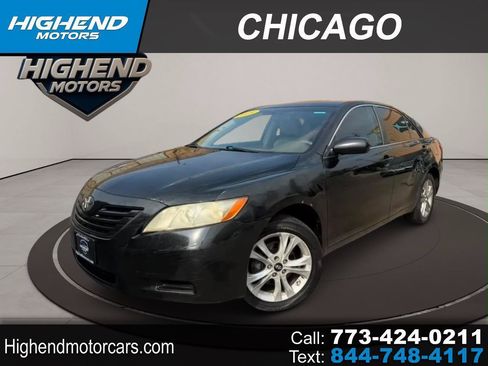 Used 2009 Toyota Camry LE FWD image 1