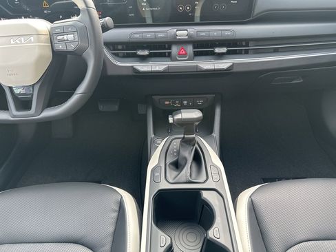 New 2025 Kia K4 GT-Line w/ GT-Line Premium Package image 28