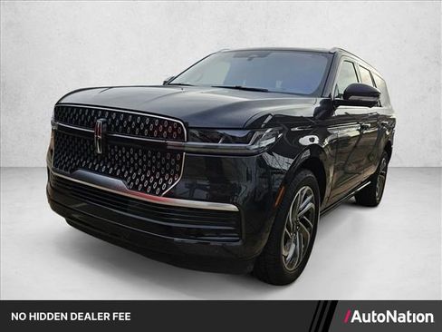 Used 2025 Lincoln Navigator Reserve AWD/4WD image 1