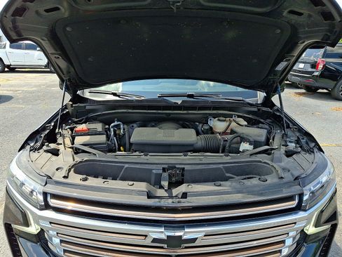 Used 2023 Chevrolet Suburban High Country AWD/4WD image 27