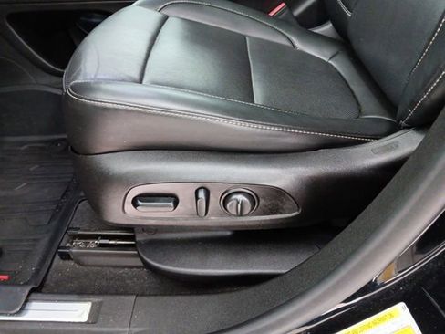 Used 2021 GMC Acadia SLT w/ Elevation Edition image 26