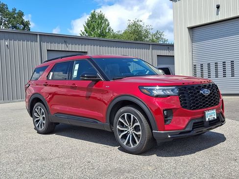 New 2026 Ford Explorer ST-Line AWD/4WD image 1