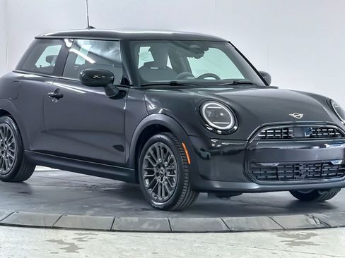 New 2026 MINI Cooper 2-Door Hardtop FWD image 9