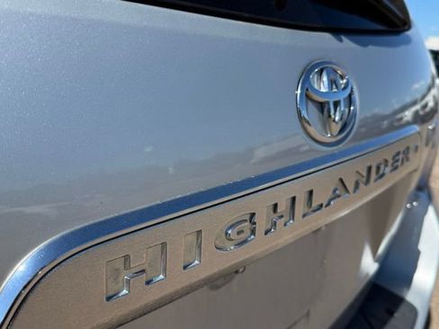 Used 2008 Toyota Highlander Limited AWD/4WD image 15