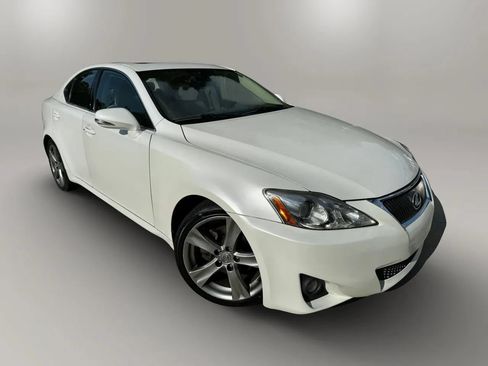 Used 2011 Lexus IS 250 RWD image 11