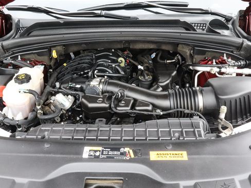 Used 2023 Jeep Grand Cherokee Altitude AWD/4WD image 17