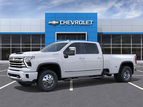 New 2026 Chevrolet Silverado 3500 High Country w/ High Country Premium Package image 2