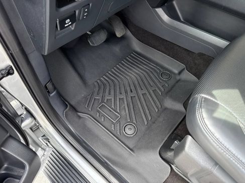 Used 2023 Ford Expedition XLT RWD image 26