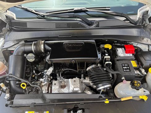 Used 2025 Jeep Compass Limited AWD/4WD image 33