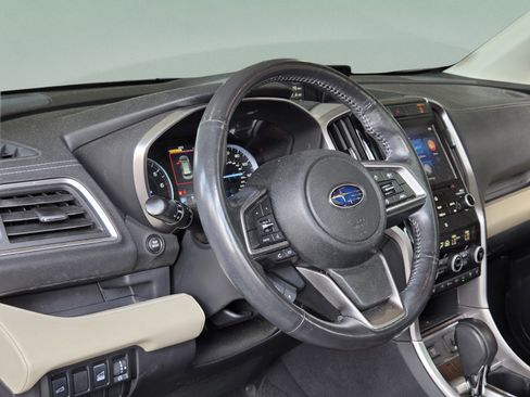 Used 2019 Subaru Ascent Touring w/ Popular Package #3 AWD/4WD image 11