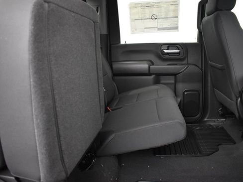 Used 2024 Chevrolet Silverado 2500 Custom w/ Custom Value Package image 22