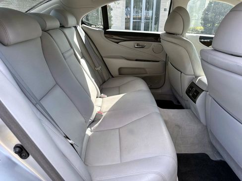 Used 2011 Lexus LS 460 image 18