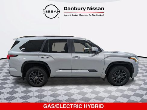 Used 2024 Toyota Sequoia Platinum AWD/4WD image 2