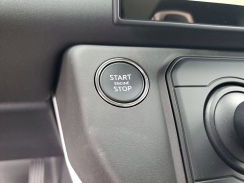 New 2026 Land Rover Defender 130 X-Dynamic SE AWD/4WD image 18