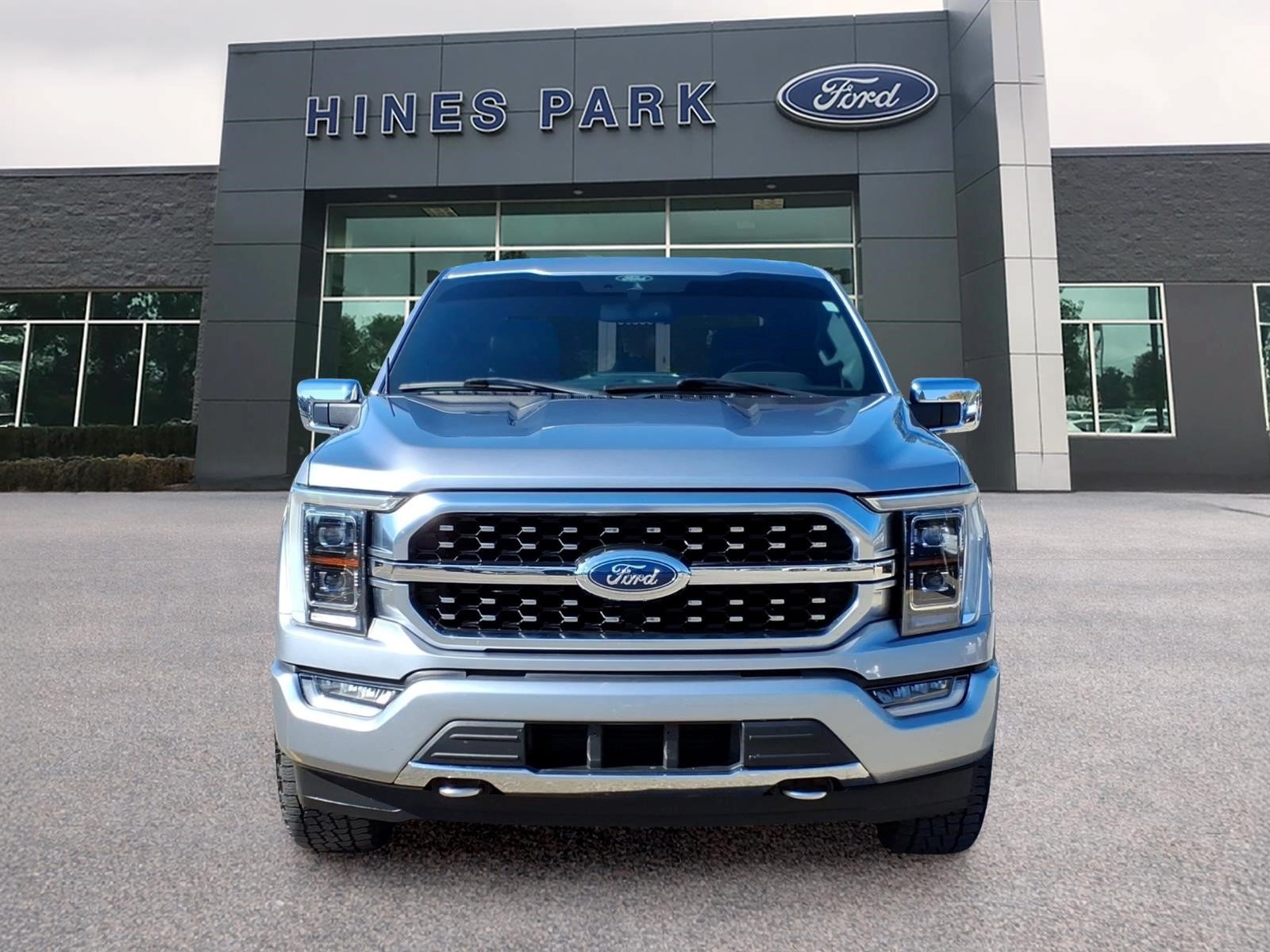 Used 2021 Ford F150 Platinum AWD/4WD image 2
