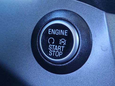 Used 2019 Ford Escape SEL image 11