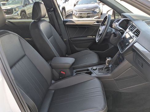 Used 2023 Volkswagen Tiguan SE R-Line AWD/4WD image 31