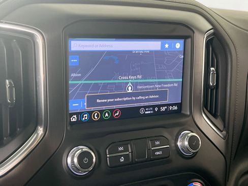 Used 2022 GMC Sierra 2500 AT4 w/ AT4 Premium Plus Package image 13