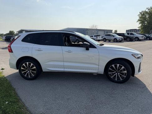 Used 2023 Volvo XC60 B5 Plus AWD/4WD image 7