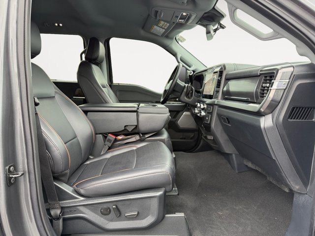Used 2025 Ford F250 Lariat w/ Chrome Package AWD/4WD image 17