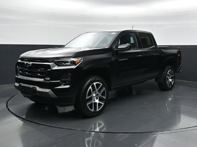Used 2023 Chevrolet Colorado Z71 w/ Z71 Convenience Package 2 AWD/4WD image 5