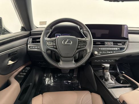 Certified 2025 Lexus ES 350 w/ Technology Package FWD image 34