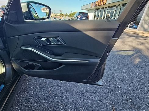 Used 2021 BMW 330i Sedan w/ Premium Package image 48