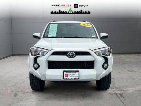 Certified 2019 Toyota 4Runner SR5 AWD/4WD image 8