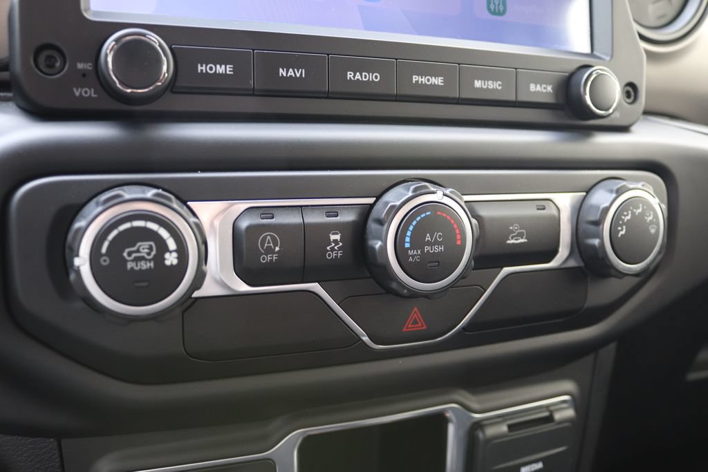 Used 2021 Jeep Wrangler Unlimited Sport AWD/4WD image 30