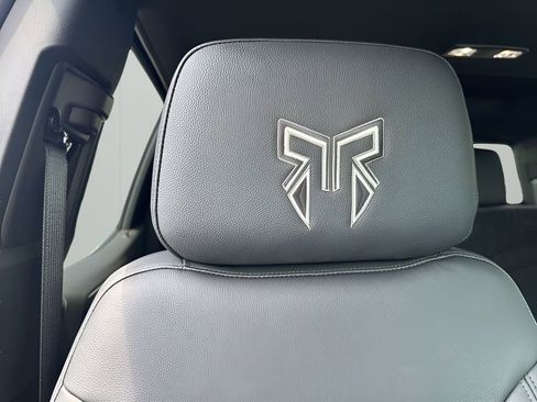 New 2025 GMC Sierra 1500 AT4 w/ AT4 Premium Package image 18